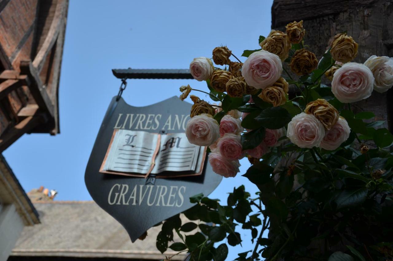 La Maison Rouge Chinon Luaran gambar