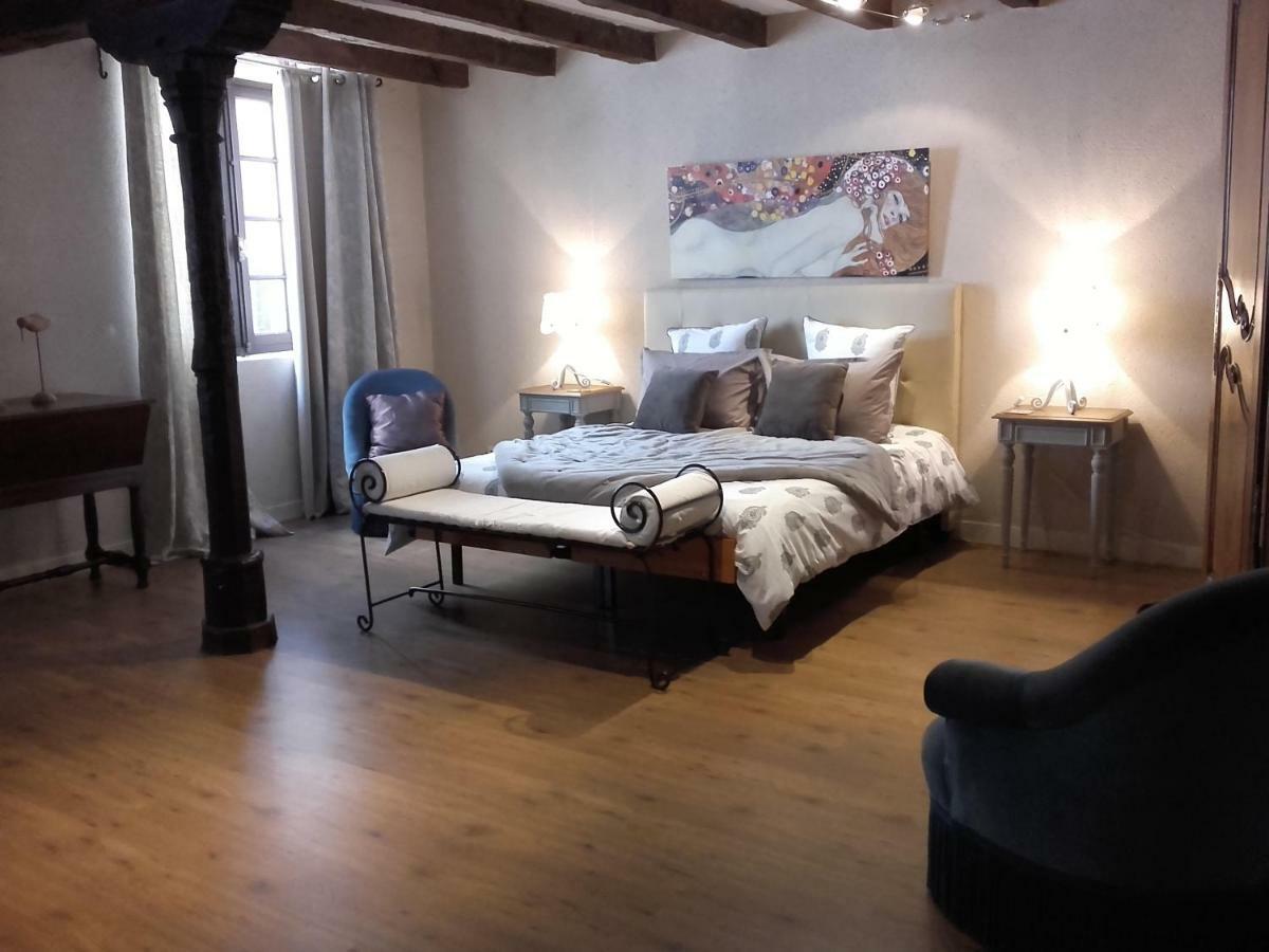 La Maison Rouge Chinon Luaran gambar
